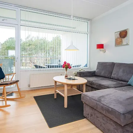 Xiv Apartment *